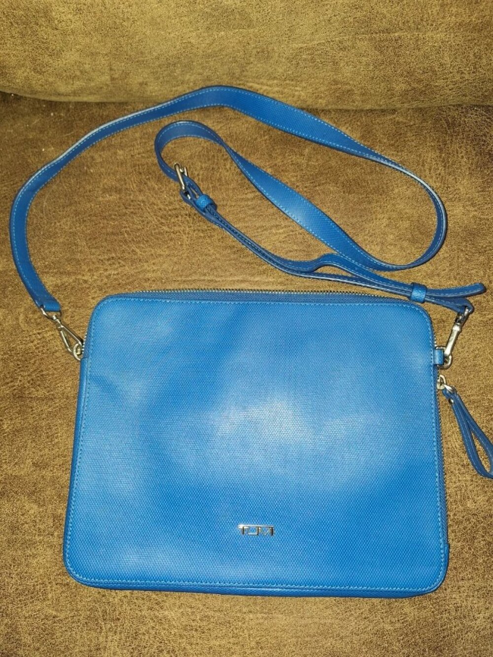 TUMI Nylon Crossbody/Tablet Bag Unique Blue Zip Travel Back to School